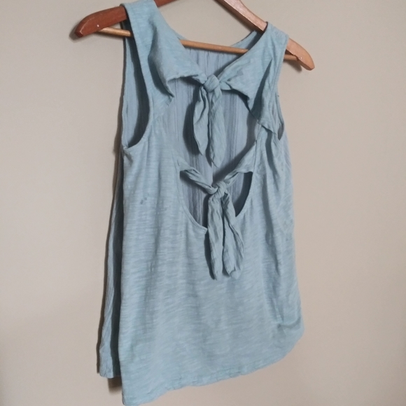 Open back Tank - Picture 2 of 3